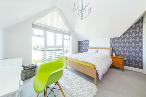 3 bedroom semi-detached house for sale, Forge Lane, Leeds, Maidstone, ME17