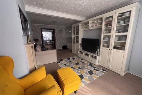 3 bedroom terraced house for sale, Padnall Road, Romford, RM6