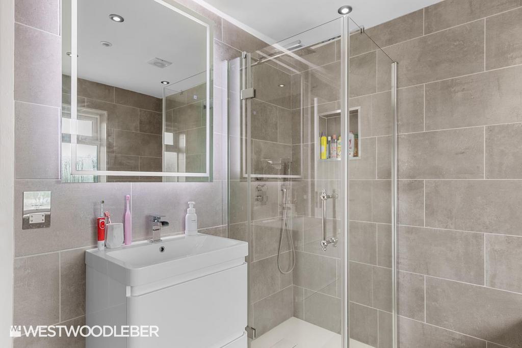 Wells Road 16.jpg