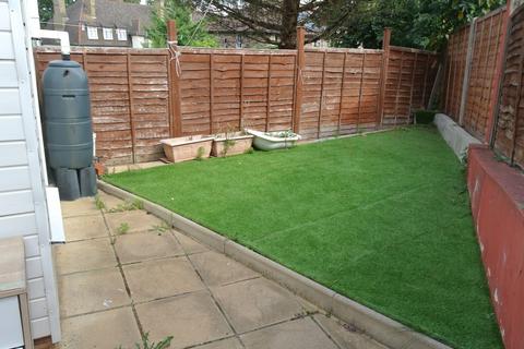 undefined, The Green, Bromley BR1