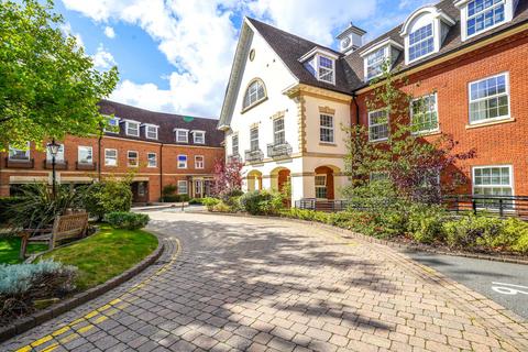 22 Royal House, Princes Gate, B91 3QQ