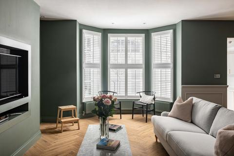 3 bedroom apartment for sale, London SW7