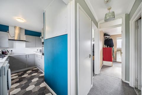 105 Firs Close, Mitcham, CR4 1AX