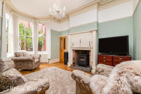 5 bedroom semi-detached house for sale, Southport Road, Lancashire PR7