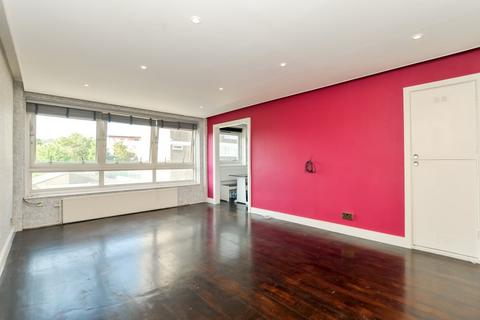 2 bedroom flat to rent, Market Road, Caledonian Road