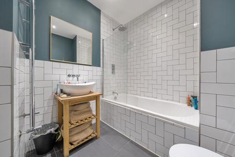 Flat 1, 26 Hanover Park, London, SE15 5HS