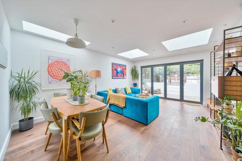 Flat 1, 26 Hanover Park, London, SE15 5HS