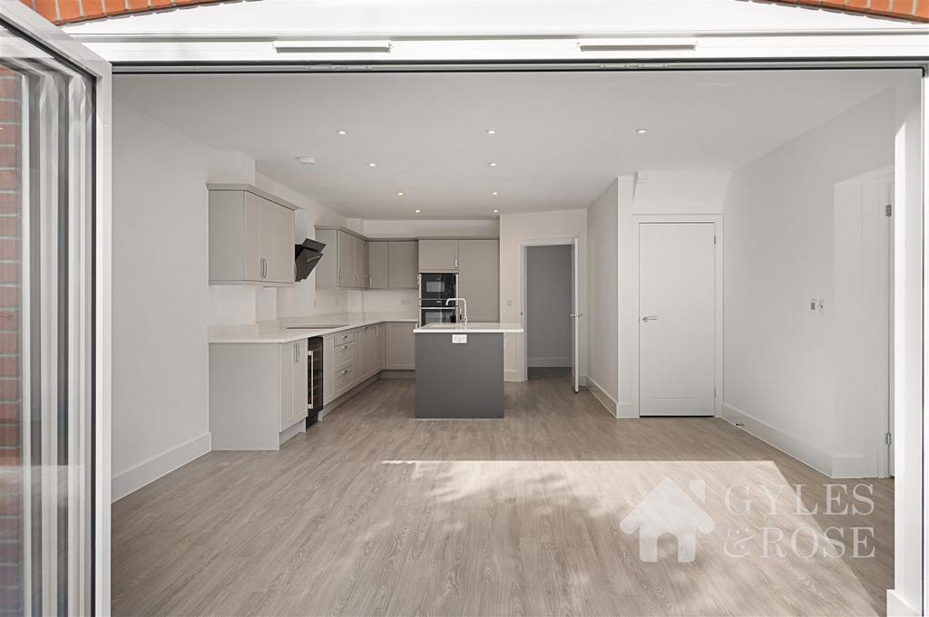 Kitchen/Living Area
