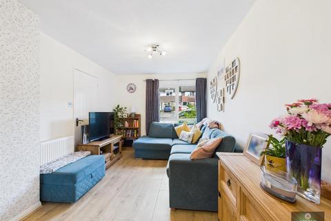 2 bedroom semi-detached house for sale, Poynings Road, Crawley RH11
