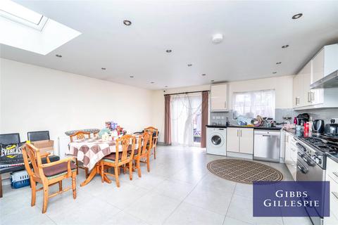 undefined, Uneeda Drive, Greenford, UB6