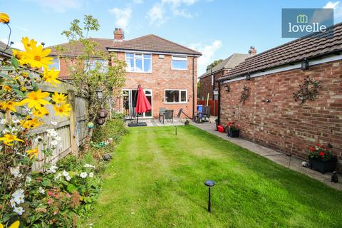 3 bedroom semi-detached house for sale, Laceby Road, Grimsby DN34