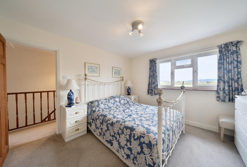 1348692-10-68bb2e...