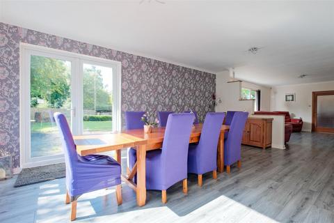 6 bedroom detached house for sale, Allanshaw Gardens, Hamilton