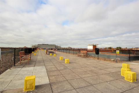 2 bedroom apartment for sale, Craig House,W13