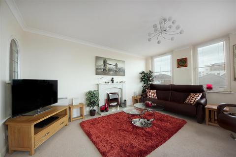 2 bedroom apartment for sale, Craig House,W13