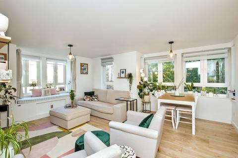 2a Easter Langside Medway, Dalkeith, EH22 2FJ