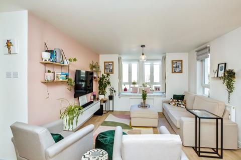 2a Easter Langside Medway, Dalkeith, EH22 2FJ