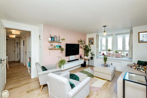 2a Easter Langside Medway, Dalkeith, EH22 2FJ
