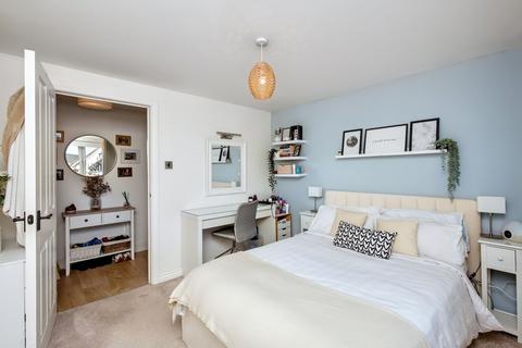 2a Easter Langside Medway, Dalkeith, EH22 2FJ