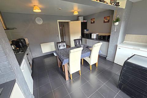 undefined, Frith Close, Corby NN18
