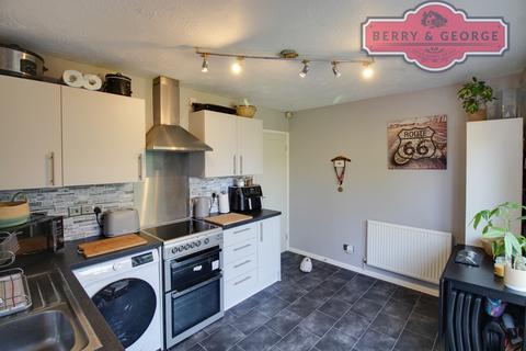 2 bedroom semi-detached house for sale, Degas Close, Connah's Quay CH5