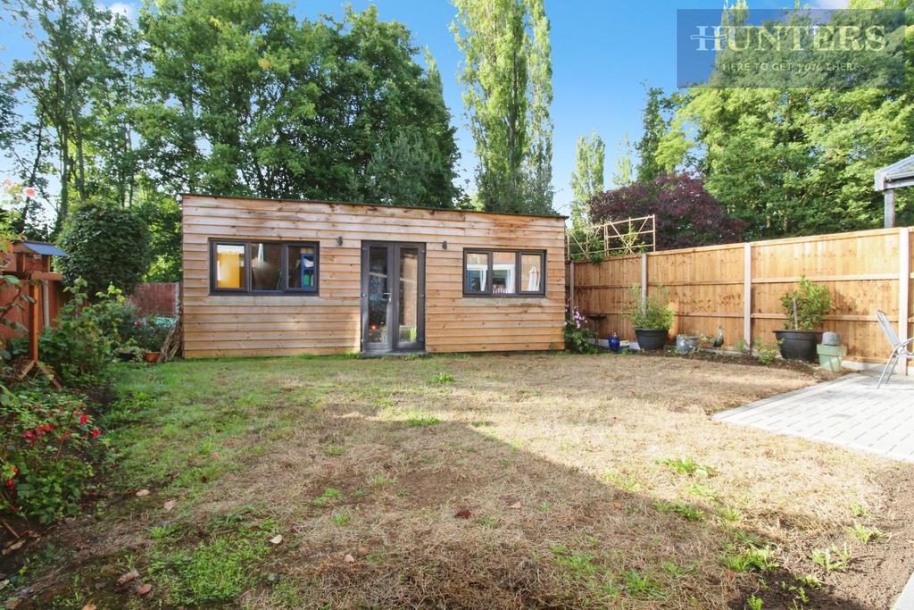 Pbox-garden-335724.JPG