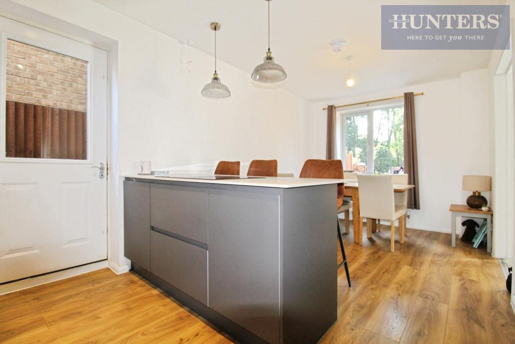 Pbox-kitchen-335724.JPG