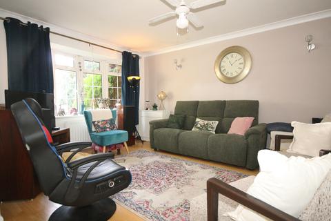 undefined, Knaphill, Woking GU21