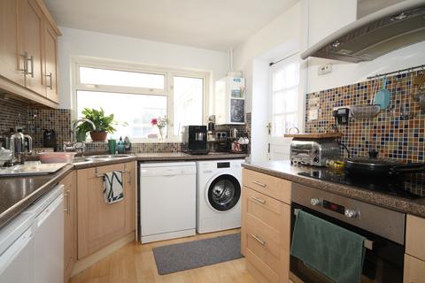 undefined, Knaphill, Woking GU21