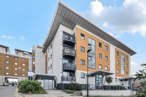 1 bedroom apartment for sale, Fishguard Way, London