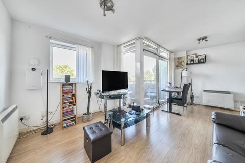 1 bedroom apartment for sale, Fishguard Way, London