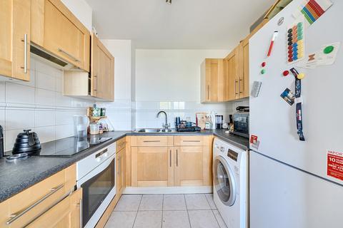 1 bedroom apartment for sale, Fishguard Way, London