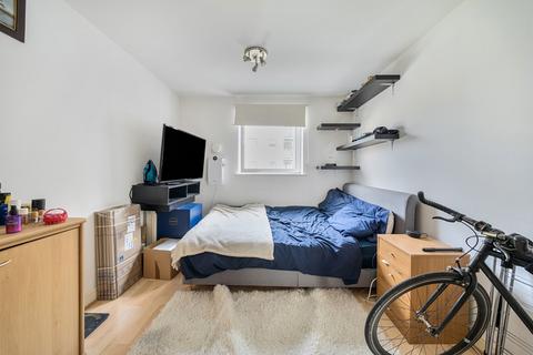 1 bedroom apartment for sale, Fishguard Way, London