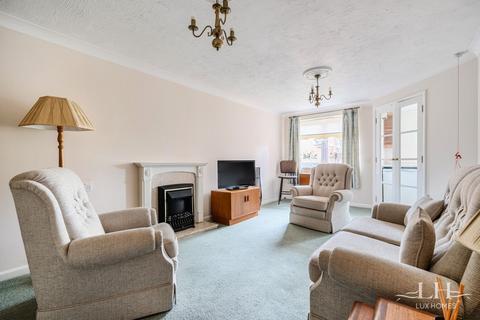 1 bedroom flat for sale, Draper Court, Hornchurch