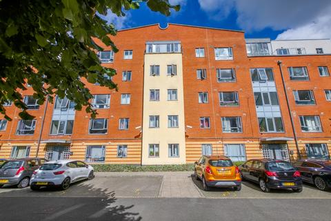 3 bedroom flat for sale, Cannon Hall, Farndale Court, Woolwich, London, SE18