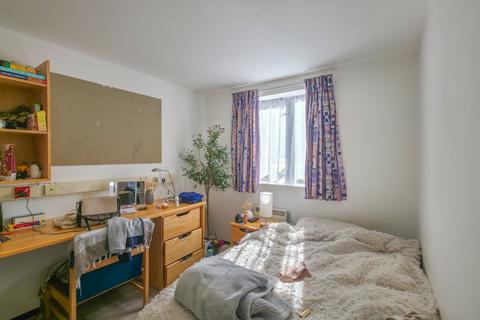 3 bedroom flat for sale, Cannon Hall, Farndale Court, Woolwich, London, SE18