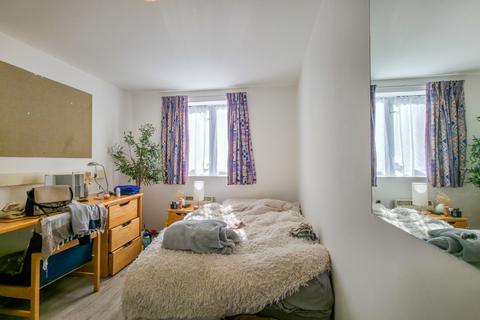 3 bedroom flat for sale, Cannon Hall, Farndale Court, Woolwich, London, SE18