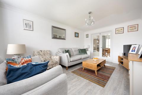 52 Azalea Drive, Trowbridge, BA14 9GG