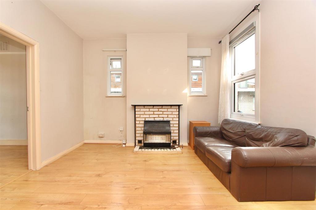 Grainger Road, N22