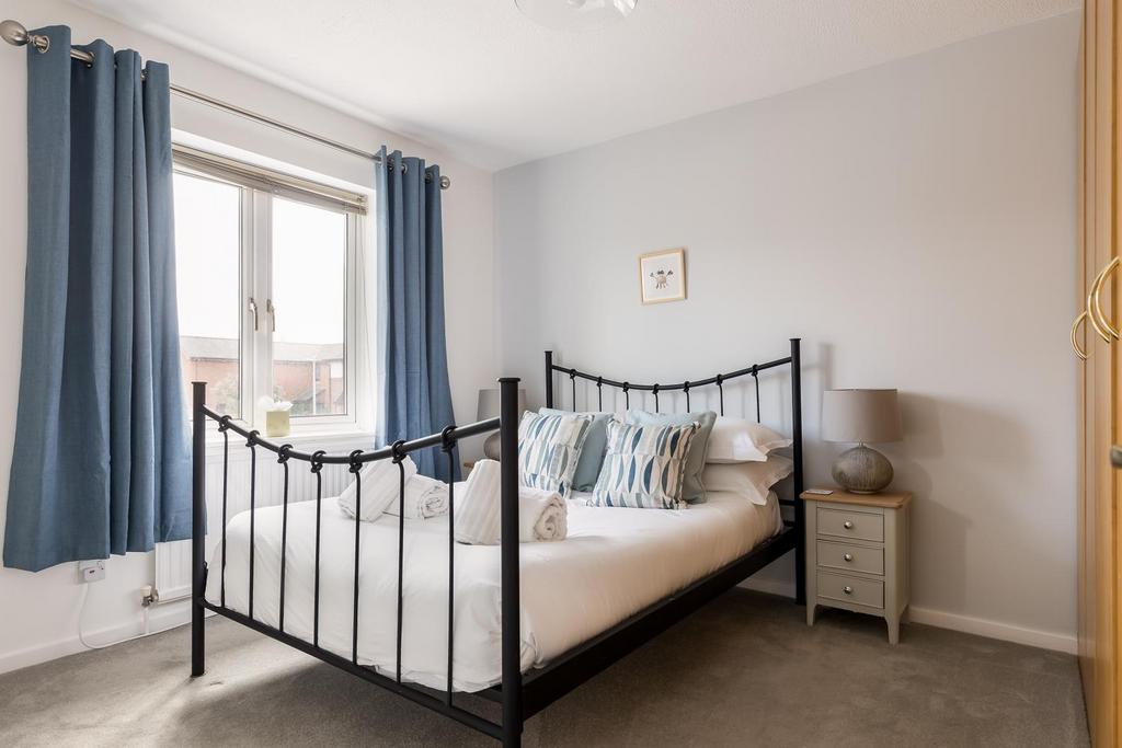 11 Green Gardens-ph23 web72.jpg