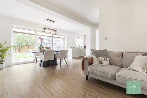 undefined, Tysoe Avenue, Enfield, EN3