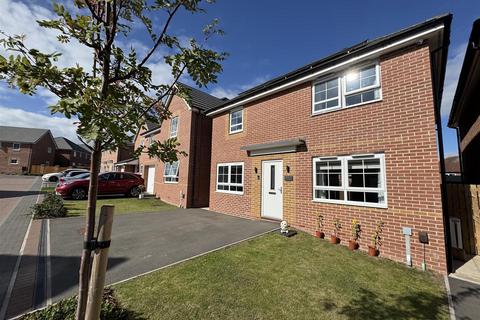 4 bedroom detached house for sale, Dearne Hall Park, Barugh Green, S75 1FT