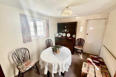 4 bedroom cottage for sale, Milton Road, Milton Keynes