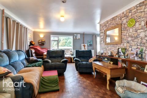 3 bedroom bungalow for sale, St Marnarchs, Looe