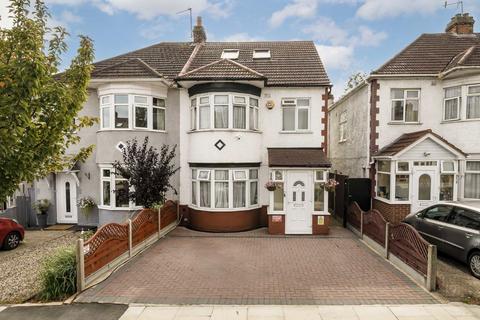undefined, Uneeda Drive, Greenford UB6