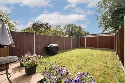 5 bedroom house to rent, Uneeda Drive, Greenford UB6
