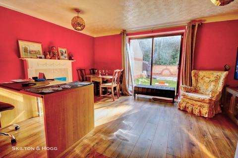 undefined, Kingfisher Close, Woodford Halse NN11