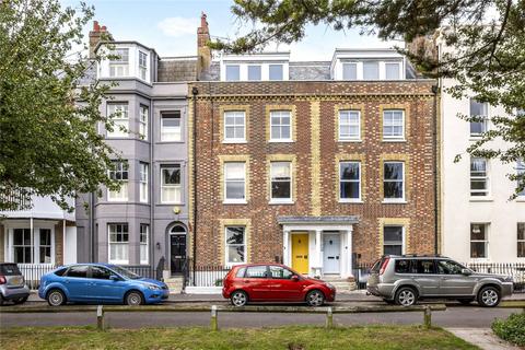 South Terrace, Littlehampton, West Sussex, BN17
