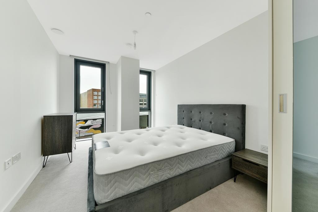 Apartment in Finsbury Park - More