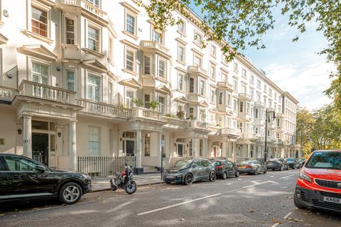 2 bedroom apartment for sale, St. Georges Square, Pimlico, London, SW1V